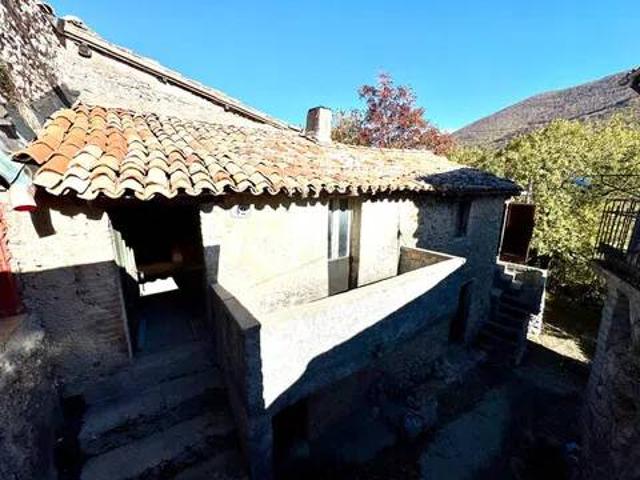 Appartamento in vendita a Cantalice RI
