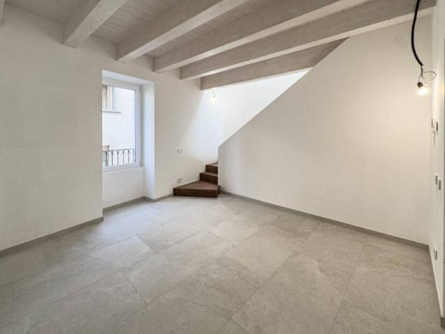 Appartamento in vendita a Cantello VA