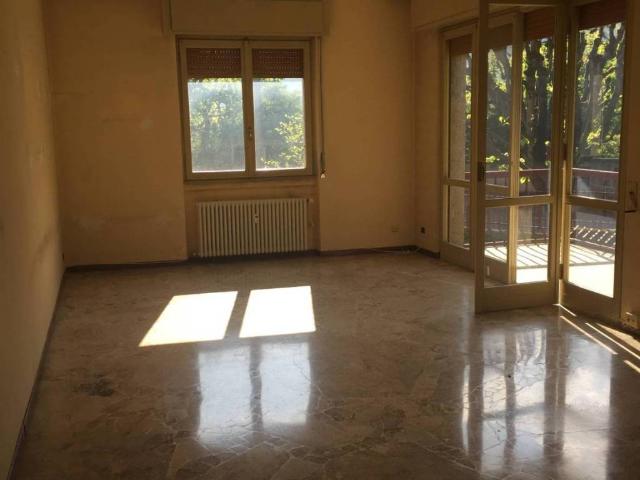 Appartamento in vendita a Canzo CO