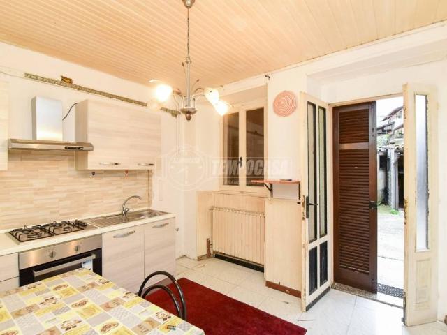 Casa indipendente in vendita a Canzo CO