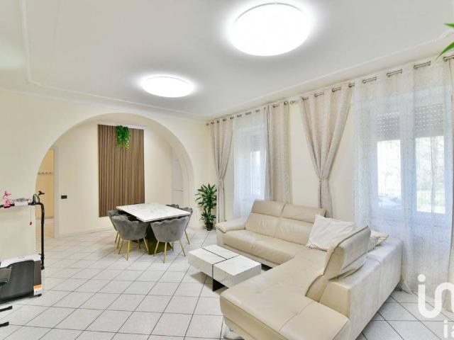 Appartamento in vendita a Casnate con Bernate CO