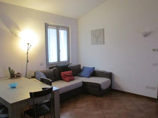 Appartamento in vendita a Casnate con Bernate CO