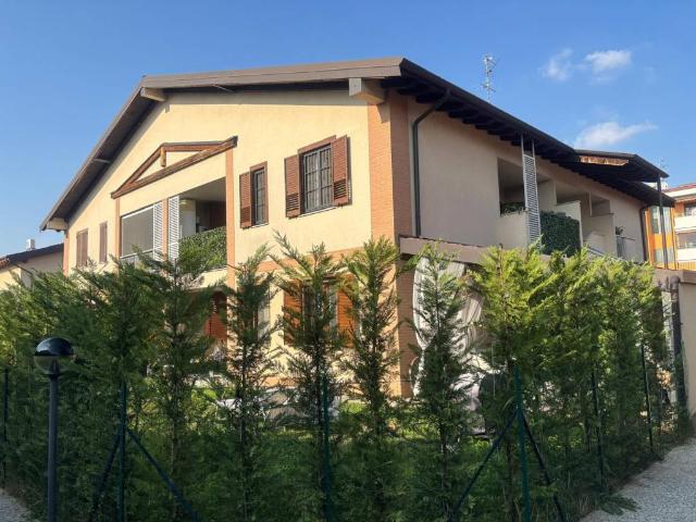 Appartamento in vendita a Casorate Primo PV