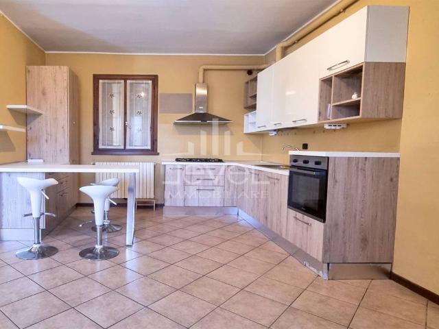 Appartamento in vendita a Casatenovo LC