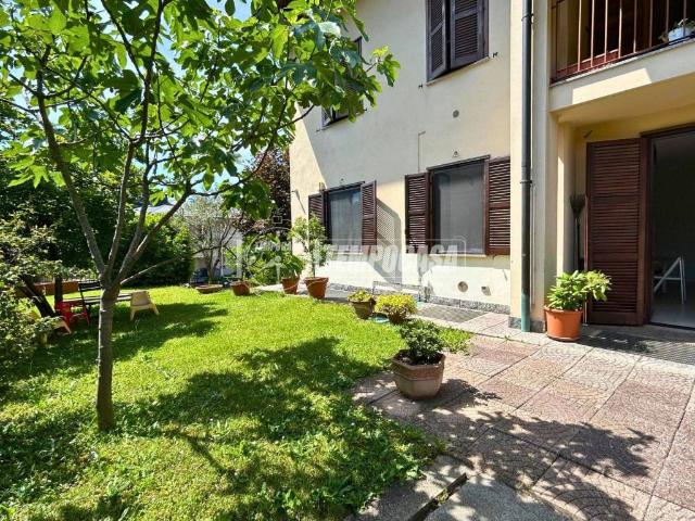 Appartamento in vendita a Casatenovo LC