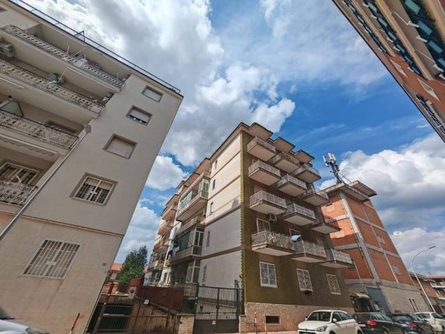 Appartamento in vendita a Casagiove CE