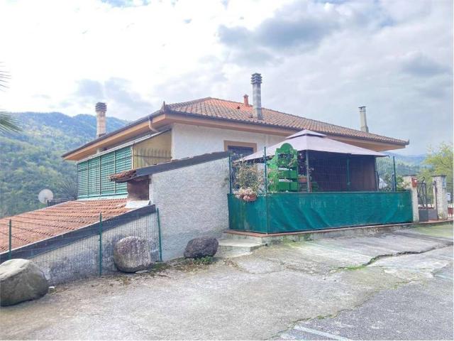 Appartamento in vendita a Casanova Lerrone SV