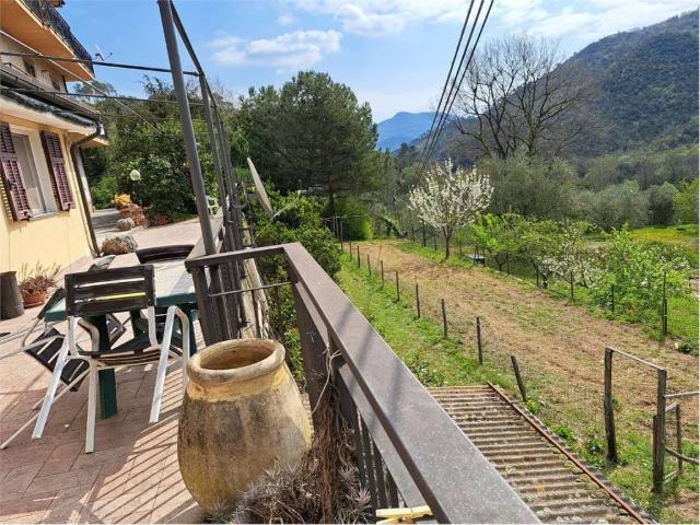 Appartamento in vendita a Casanova Lerrone SV