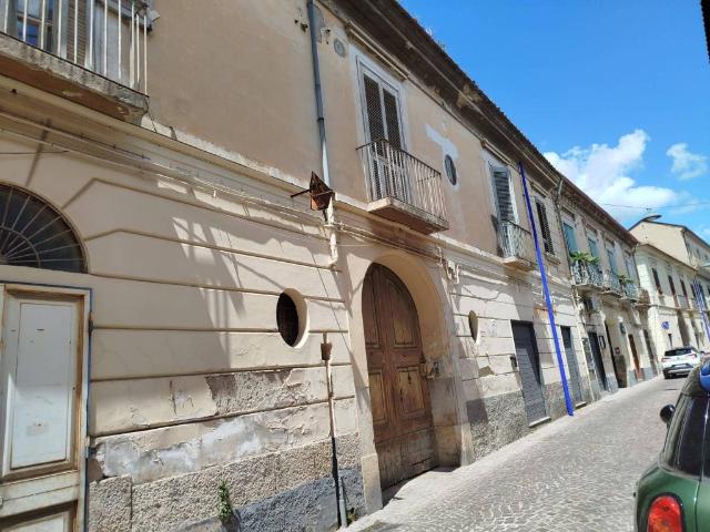 Appartamento in vendita a Casapulla CE