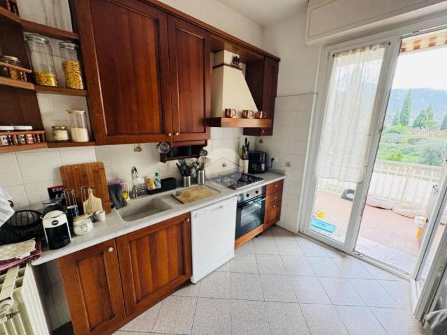 Appartamento in vendita a Casarza Ligure GE