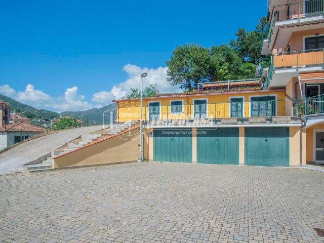 Appartamento in vendita a Casarza Ligure GE