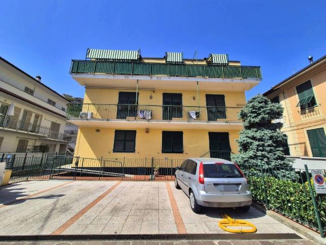 Appartamento in vendita a Casarza Ligure GE