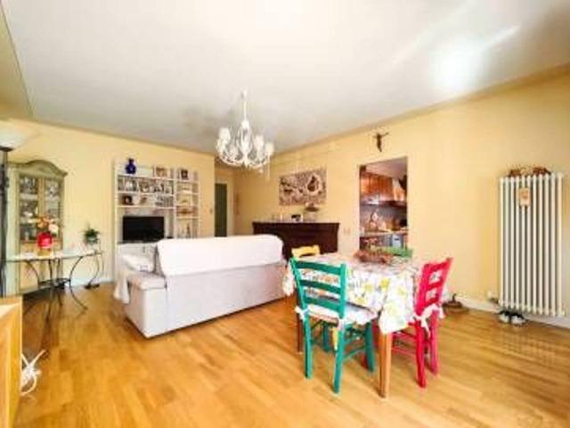 Appartamento in vendita a Cascina