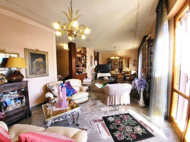 Appartamento in vendita a Cascina