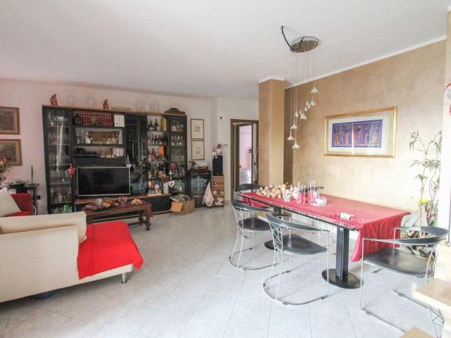 Appartamento in vendita a Cascina