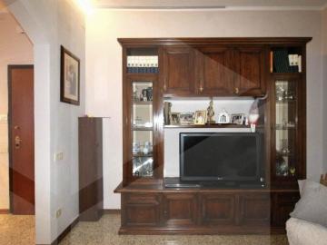 Appartamento in vendita a Cascina
