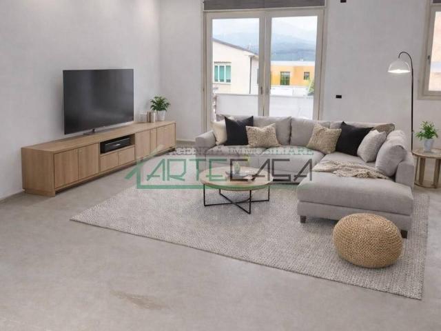 Appartamento in vendita a Cascina