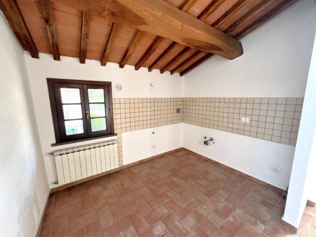 Appartamento in vendita a Cascina