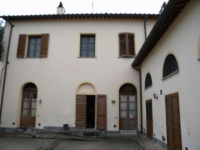Appartamento in vendita a Cascina