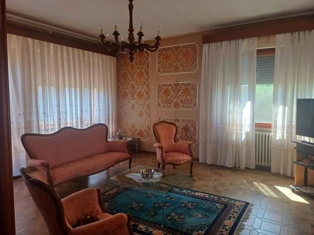 Appartamento in vendita a Cascina