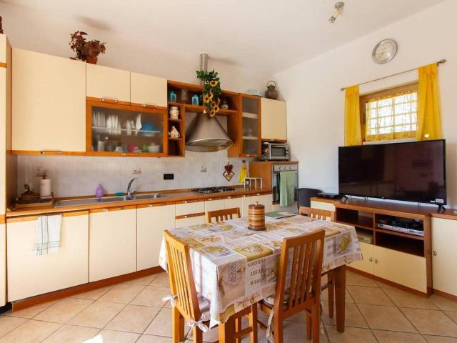 Appartamento in vendita a Cascina