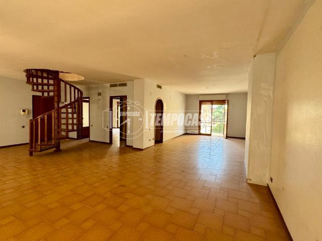 Appartamento in vendita a Caserta