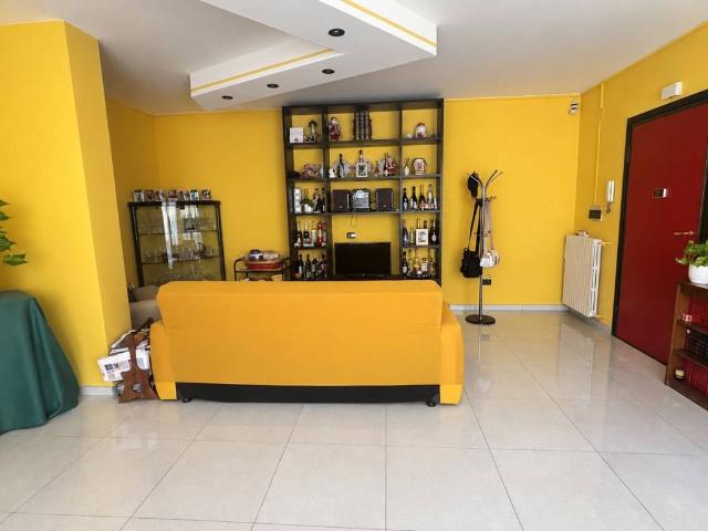 Appartamento in vendita a Caserta CE