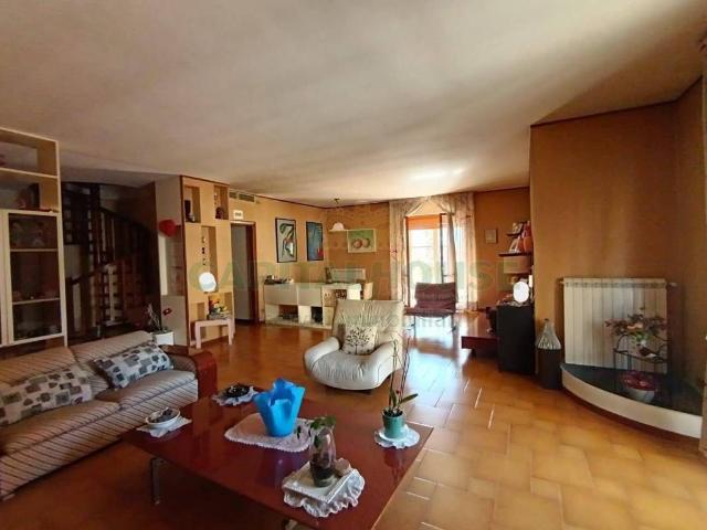 Appartamento in vendita a Caserta CE