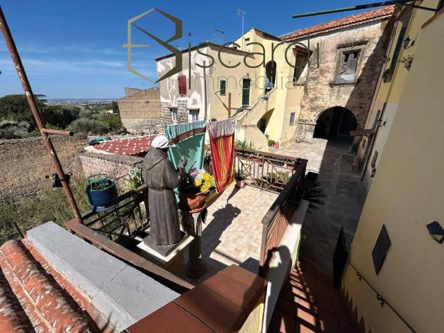 Appartamento in vendita a Caserta CE