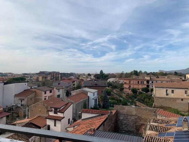 Appartamento in vendita a Caserta CE
