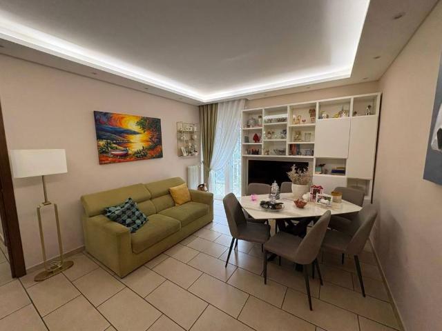 Appartamento in vendita a Caserta CE