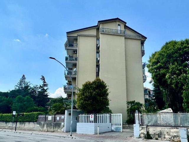 Appartamento in vendita a Caserta CE