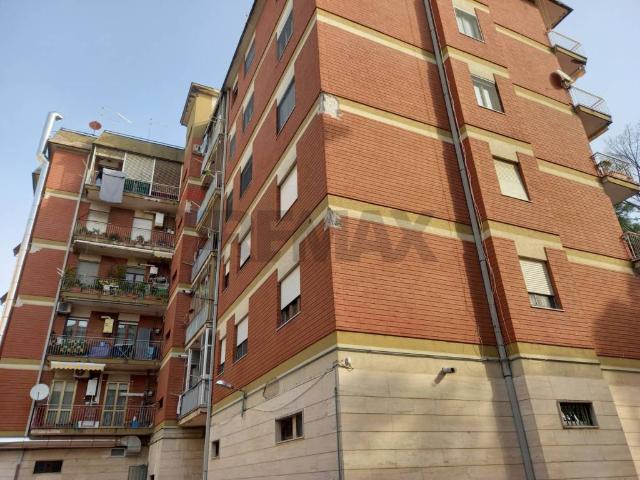 Appartamento in vendita a Caserta CE