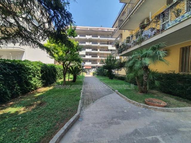 Appartamento in vendita a Caserta CE