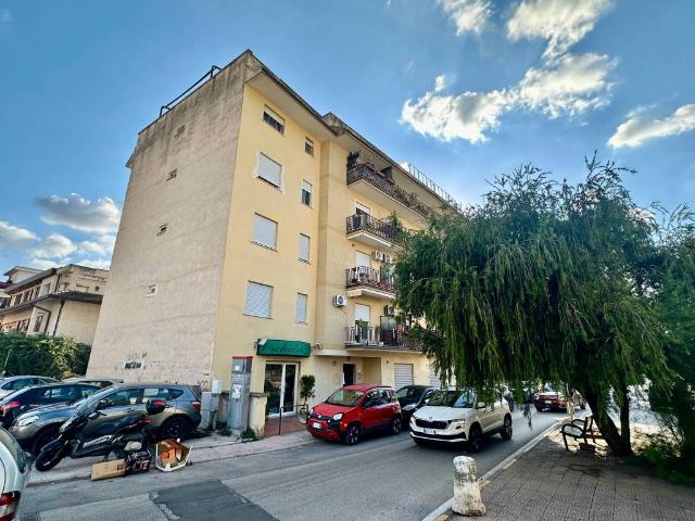 Appartamento in vendita a Caserta CE