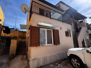 Appartamento in vendita a Caserta CE