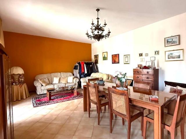 Appartamento in vendita a Caserta CE