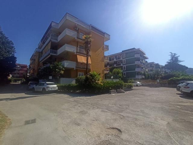 Appartamento in vendita a Caserta CE