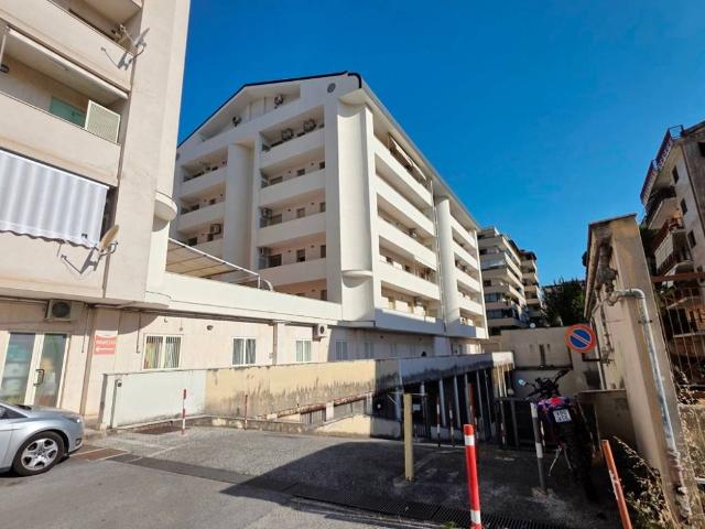 Appartamento in vendita a Caserta CE