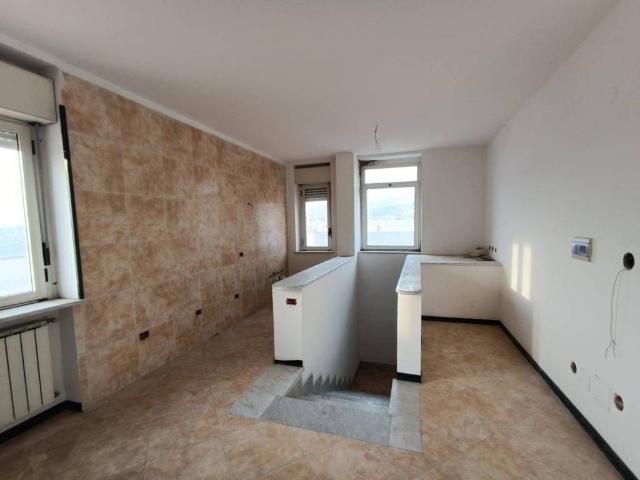 Appartamento in vendita a Caserta CE