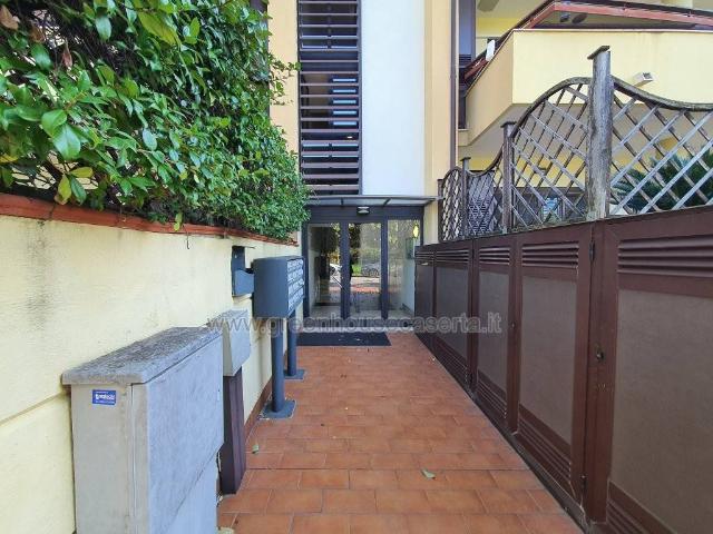 Appartamento in vendita a Caserta CE