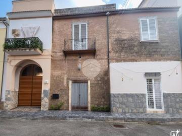 Appartamento in vendita a Caserta CE