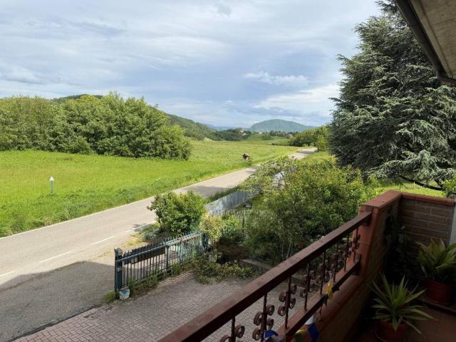 Appartamento in vendita a Casina RE
