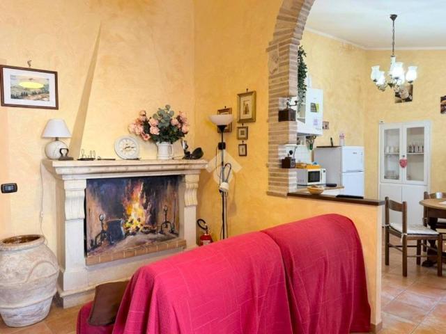 Appartamento in vendita a Casperia RI