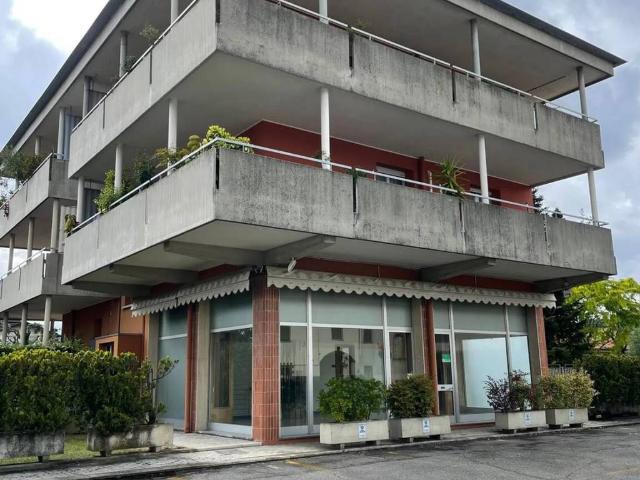 Appartamento in vendita a Cassano Magnago VA