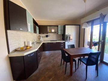 Appartamento in vendita a Castagneto Carducci LI