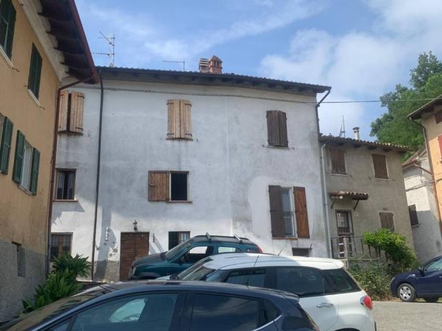 Appartamento in vendita a San Sebastiano Curone AL