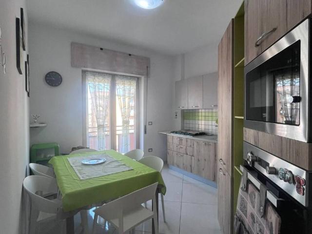 Appartamento in vendita a Castel Volturno CE