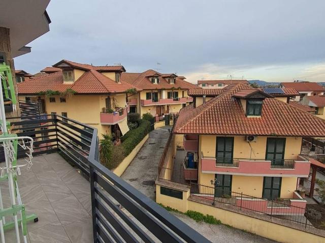 Appartamento in vendita a Giugliano in Campania NA