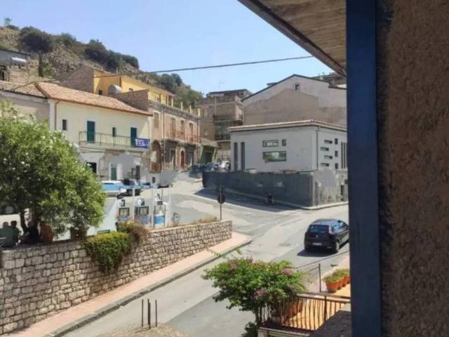 Appartamento in vendita a Castel di Iudica CT